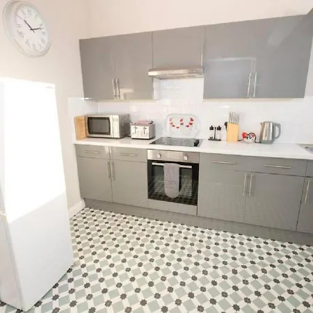 Apartment Albatross - Floor - Sea & Castle Views & Parking Space! *