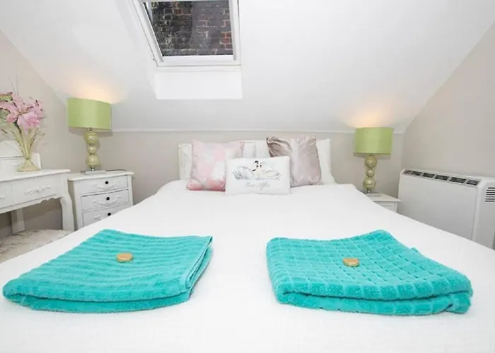 Lägenhet Albatross - Floor - Sea & Castle Views & Parking Space! Scarborough